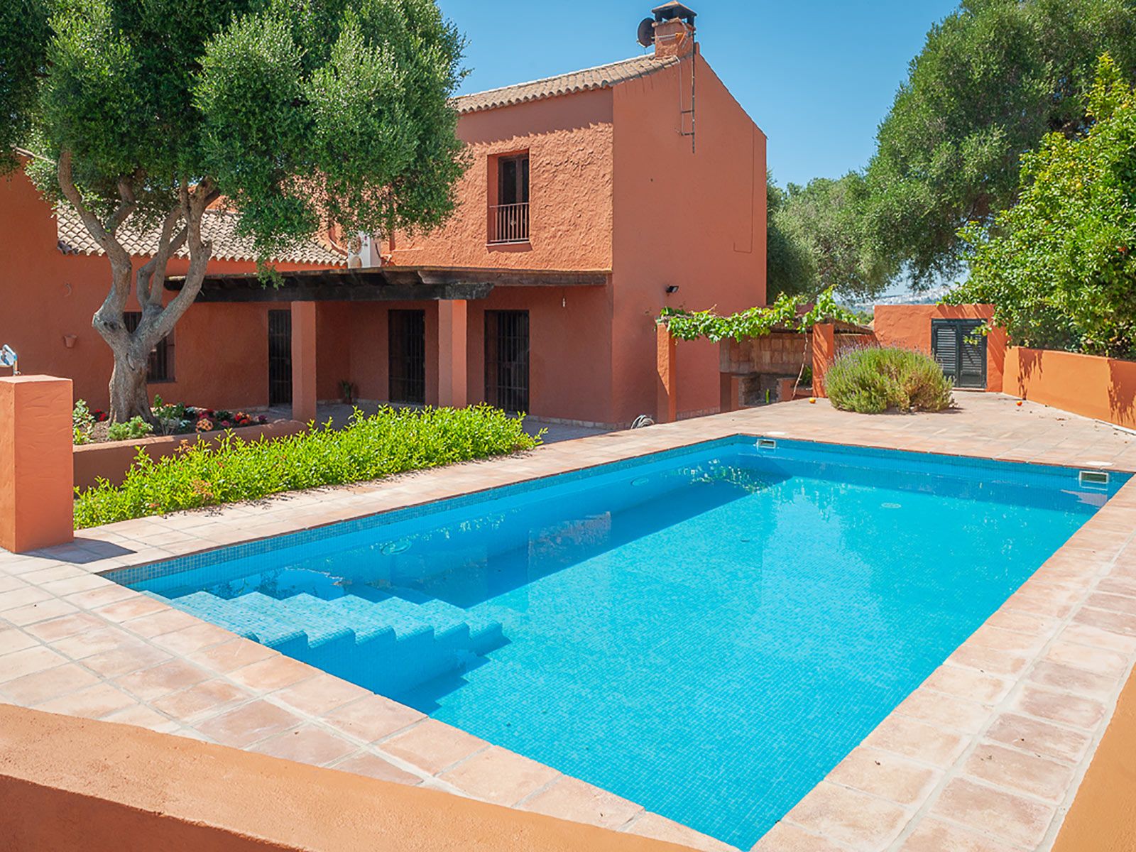 Piscina exterior de La Casa del Torero